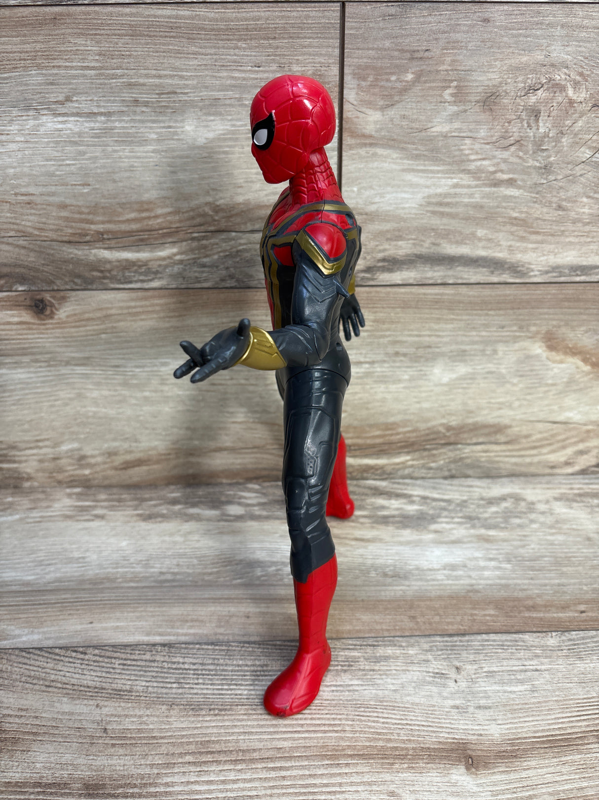 Spider-Man Marvel 13" Thwip Blast Action Figure