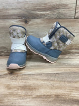 Carter's Light Up Snow Boots Grey sz 7c