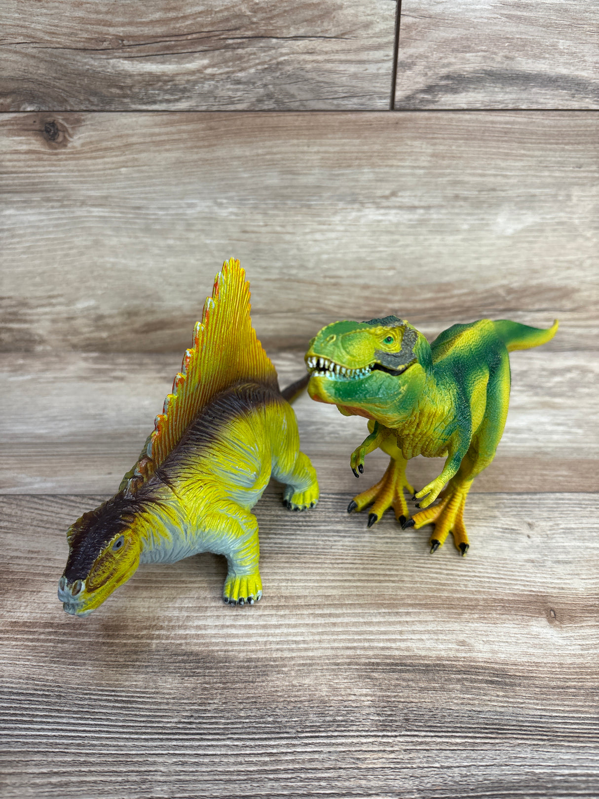 Dinosaur Action Figures, 2pk