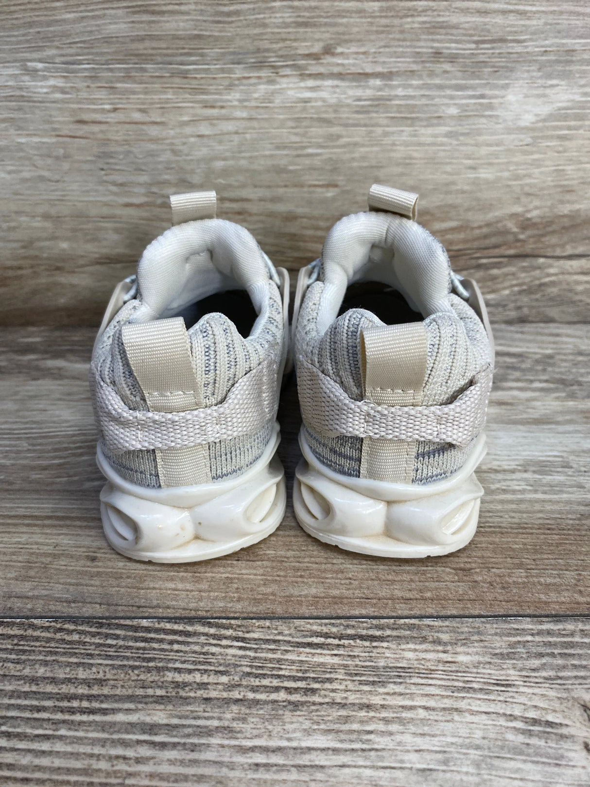 Dadawen Lightweight Breathable Sneakers Beige sz 7c