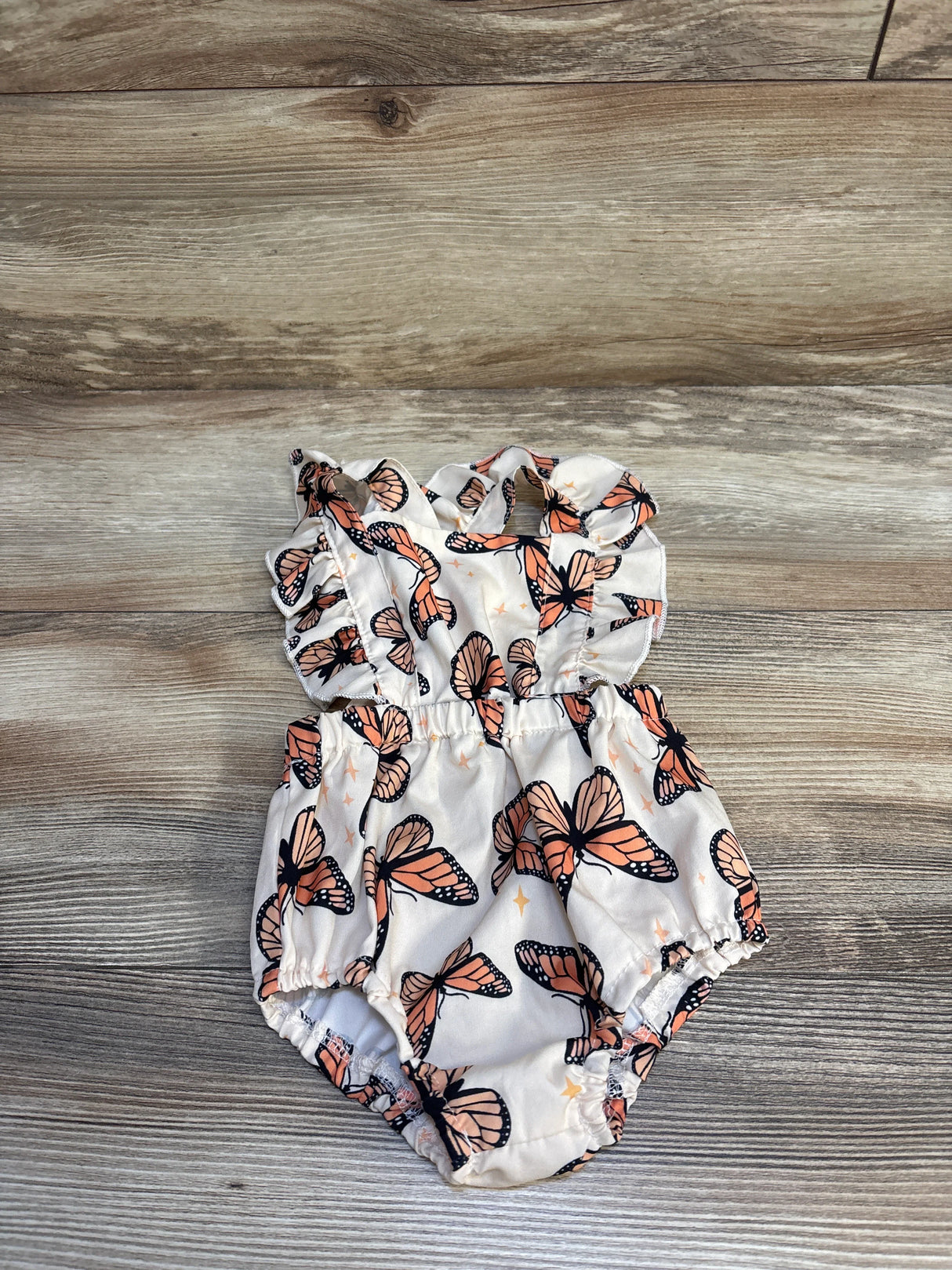 Shien Butterfly Ruffled Trim Crisscross Backless Bodysuit Beige sz 3-6m