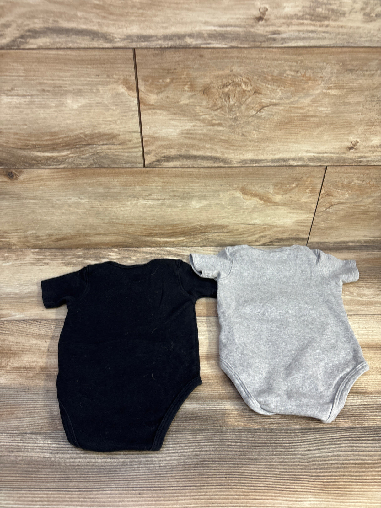 NFL 2pk Las Vegas Raiders Bodysuits Grey sz 6/9m