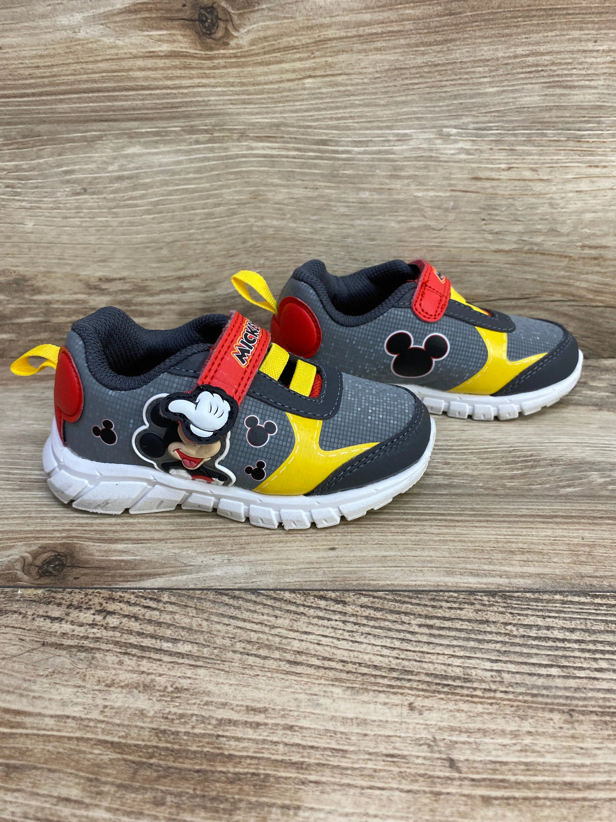 Disney Baby Mickey Mouse Athletic Sneakers Grey sz 6c