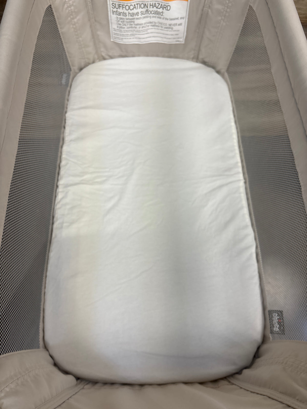 Chicco LullaGo Anywhere Lightweight Portable Bassinet - Serene