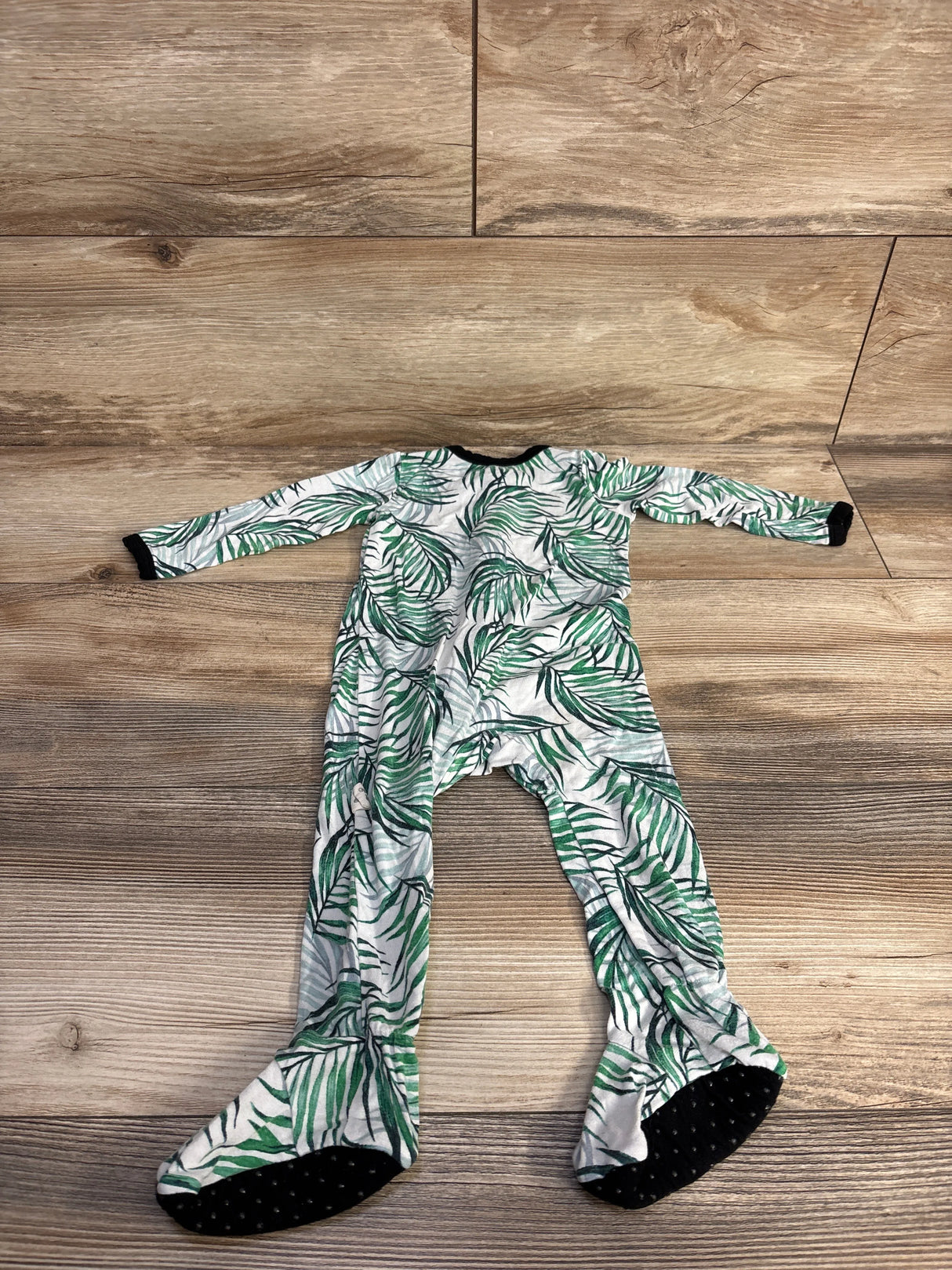 Kozi & Co. Footie White sz 12-18m - Me n Mommy To Be