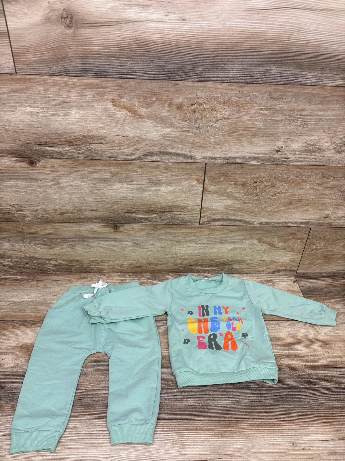In My One Year Old Era 2pc Sweatshirt Set Mint Green sz 12-18m