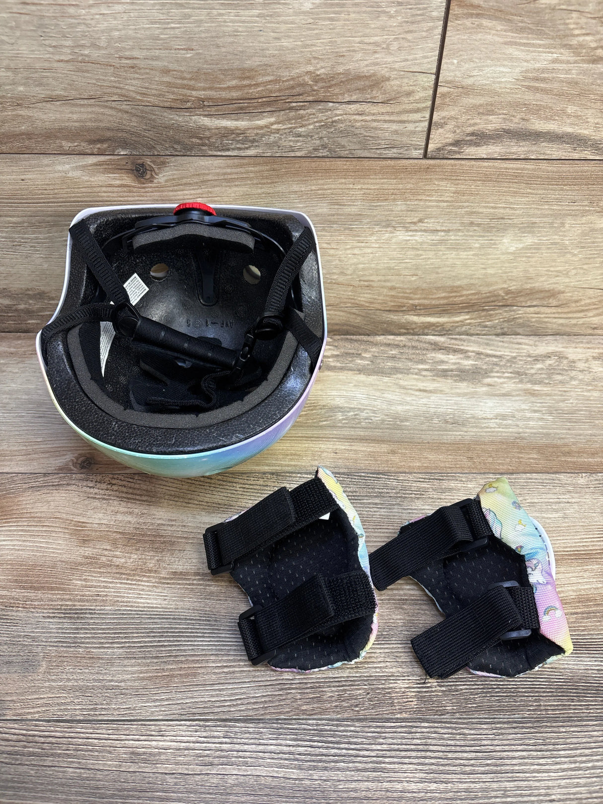 Kids Helmet & Elbow Pads Pink