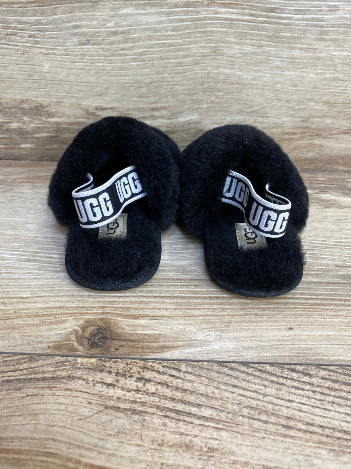 UGG Fluff Yeah Slides Black sz 6c