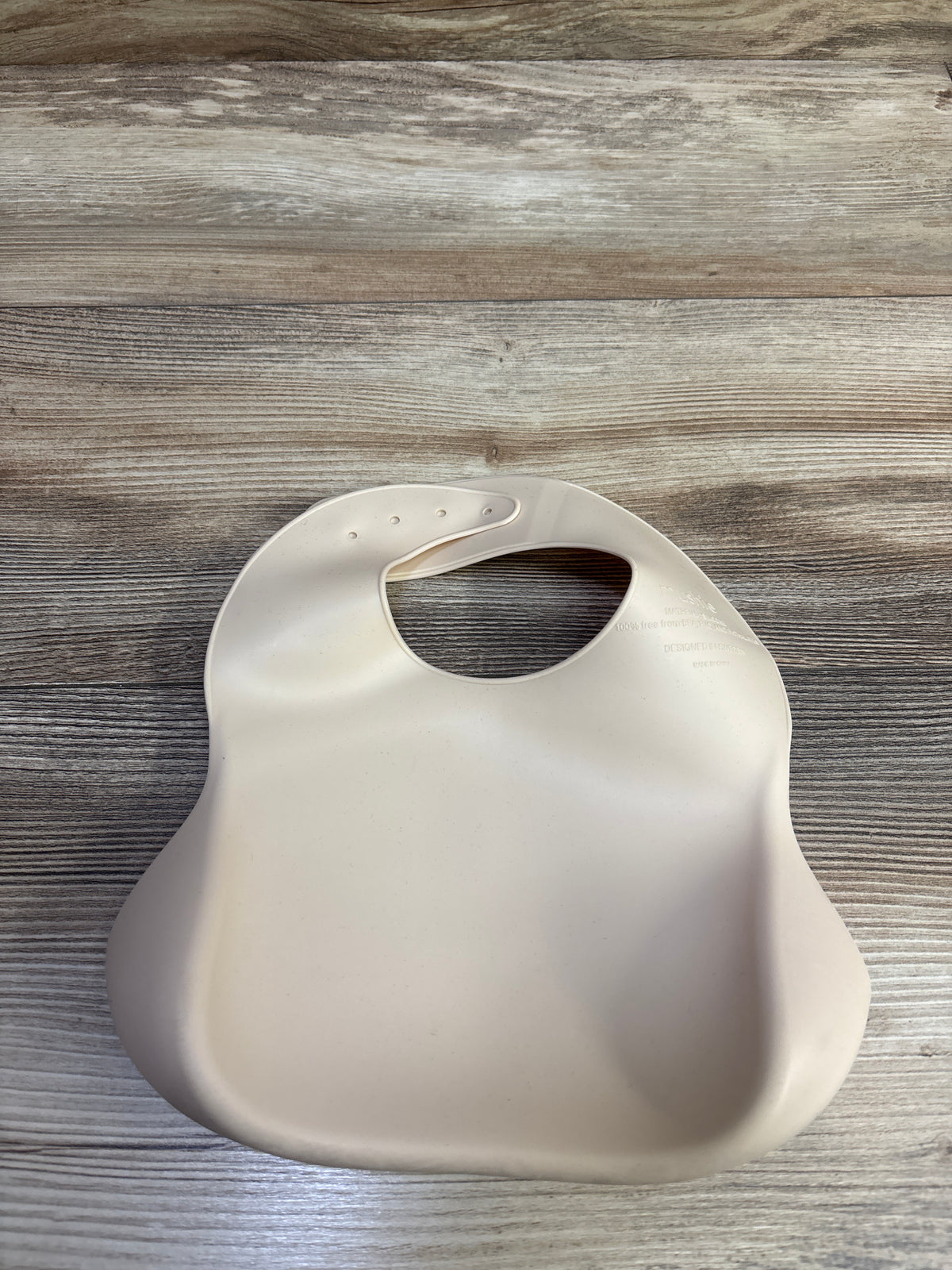 Mushie Silicone Baby Bib, Rainbow Print Beige