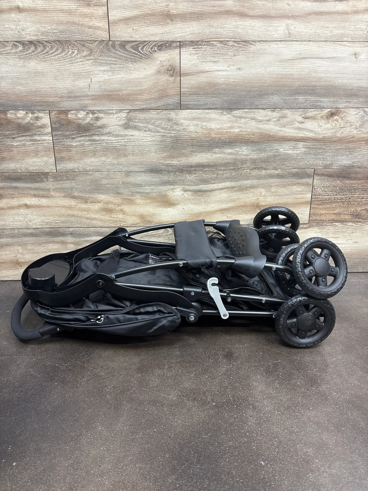 Kolcraft Cloud Premier Lightweight Stroller in Black
