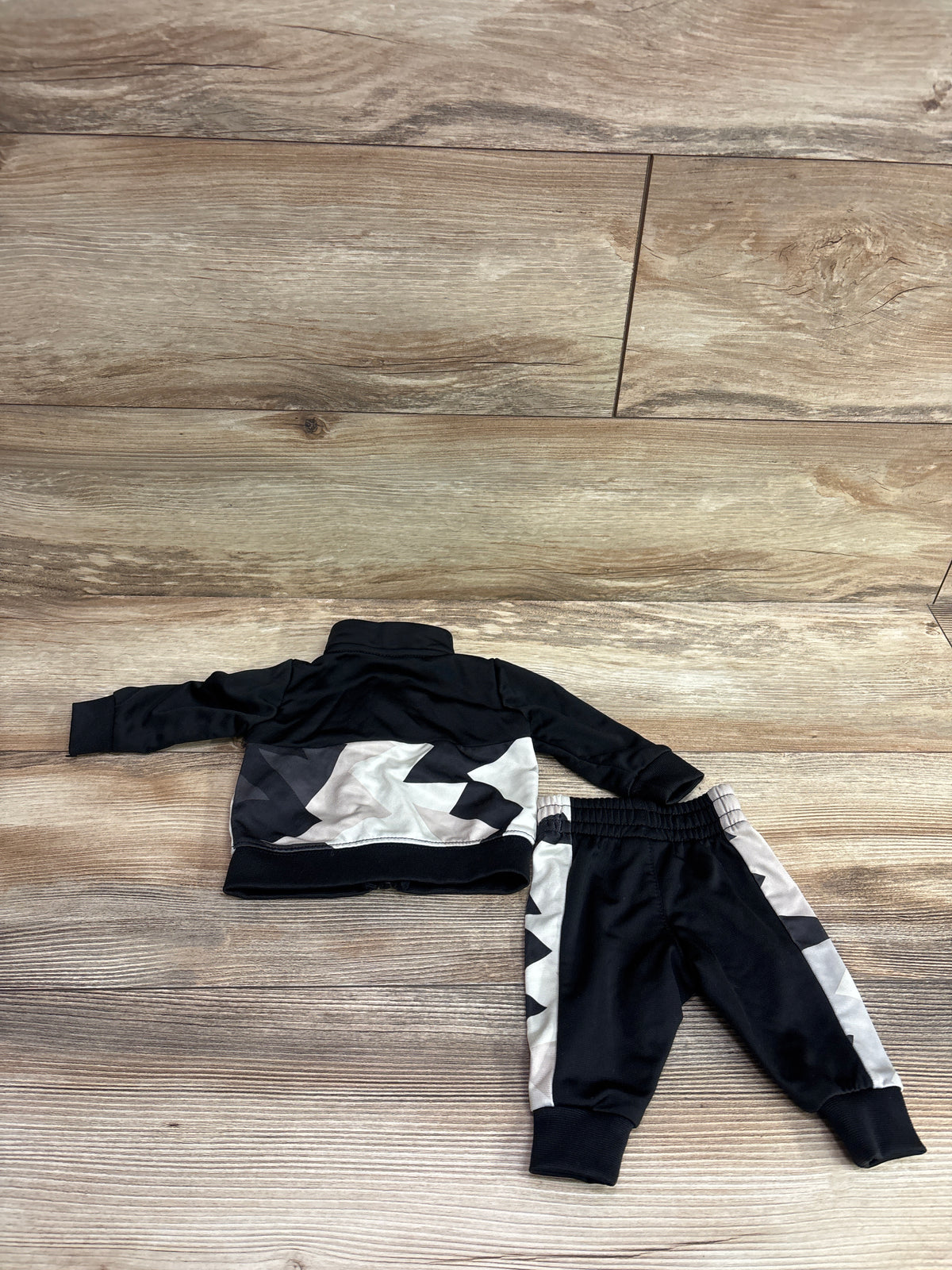 Jordan 2pc Tracksuit Black sz Newborn