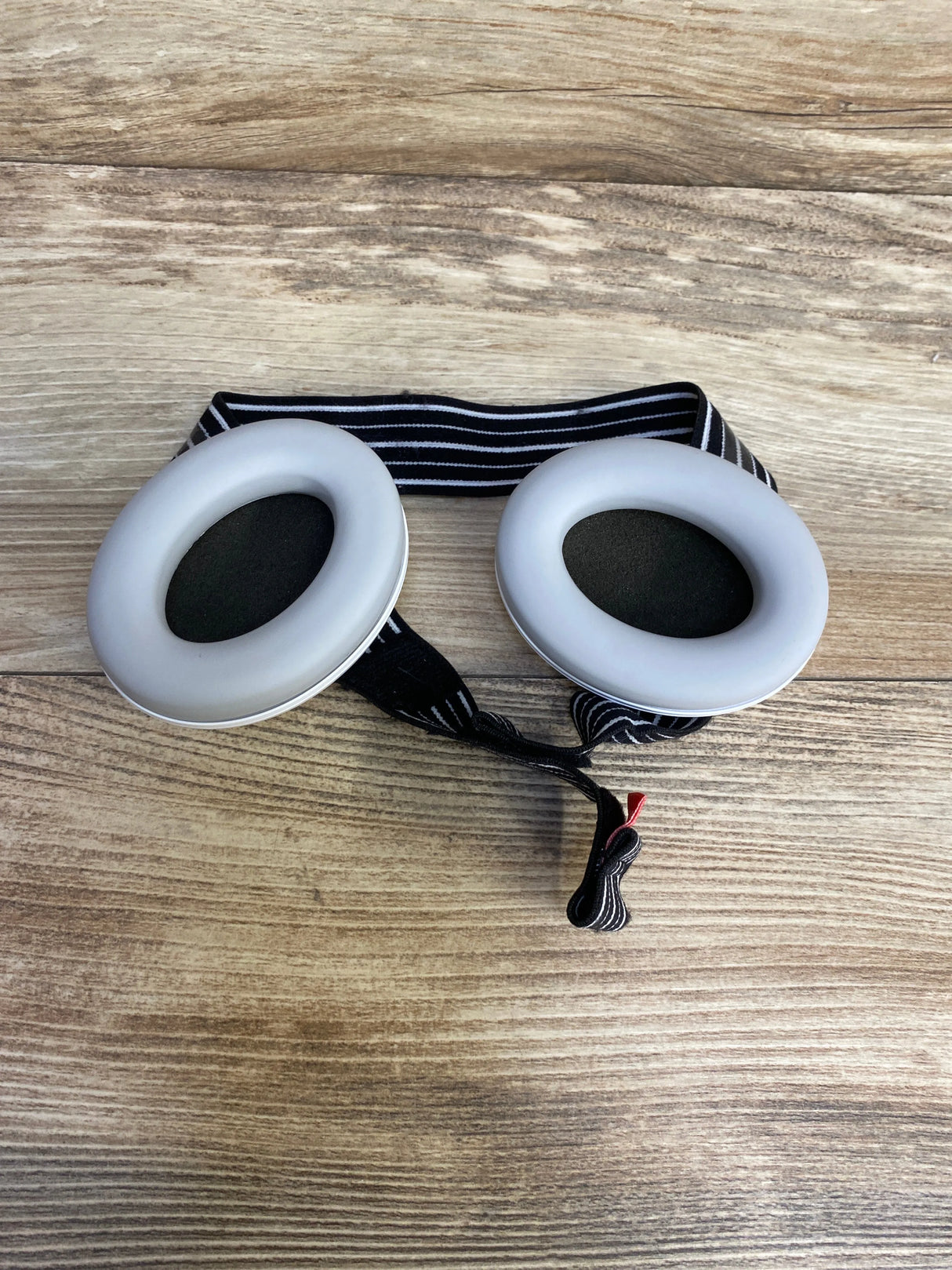 Alpine Muffy Baby Noise Cancelling Ear Muffs Black/White