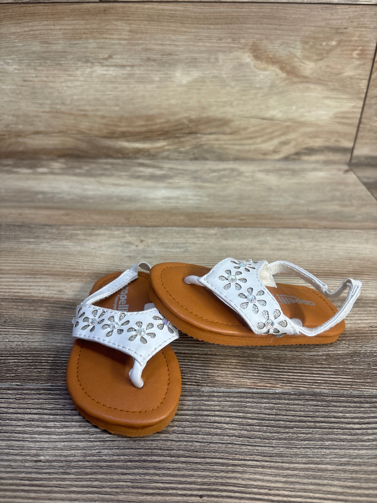 Capelli Backstrap Sandals White sz 4.5c
