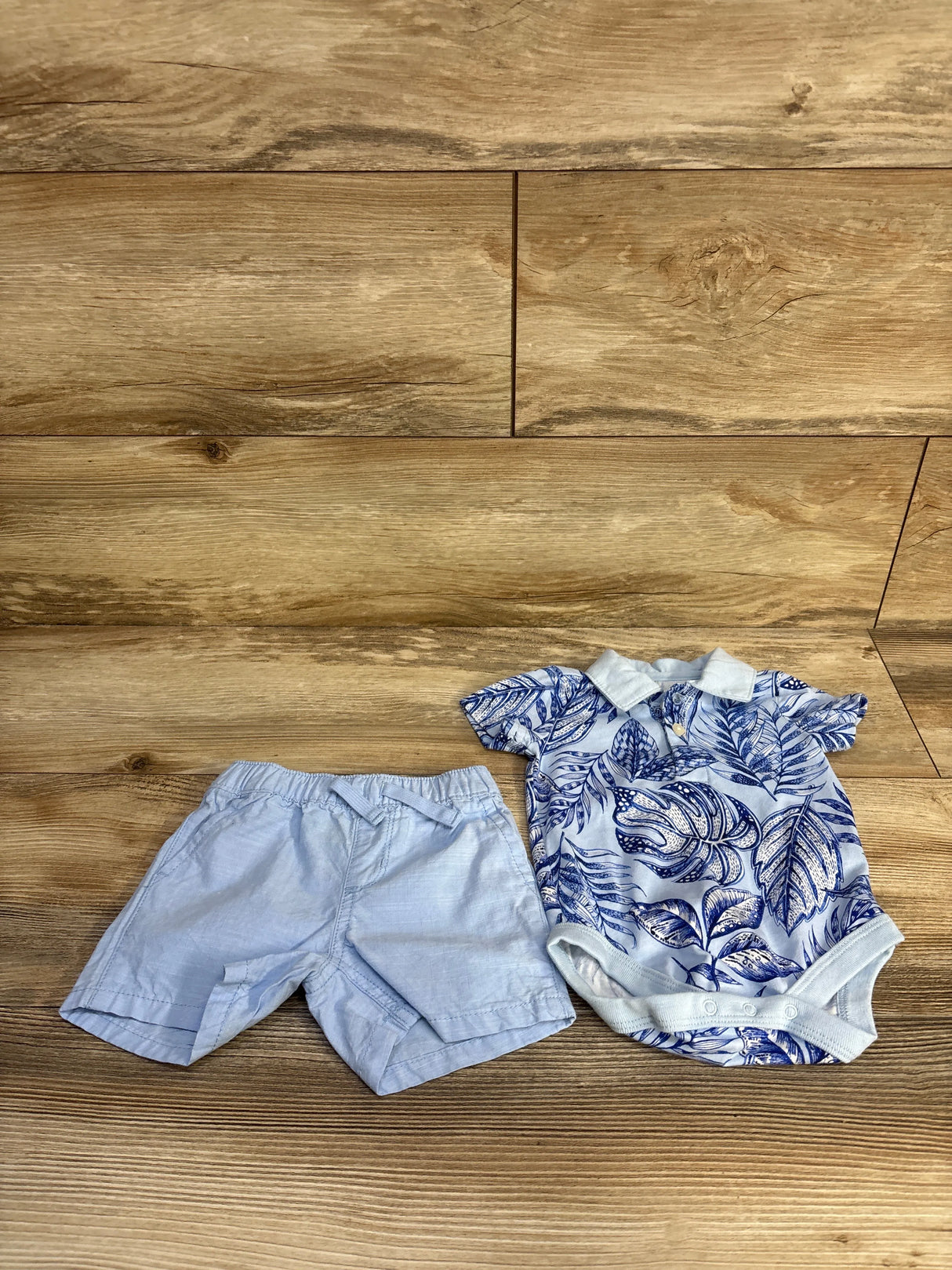 Children's Place 2pc Polo Bodysuit & Shorts Set Blue sz 0-3m