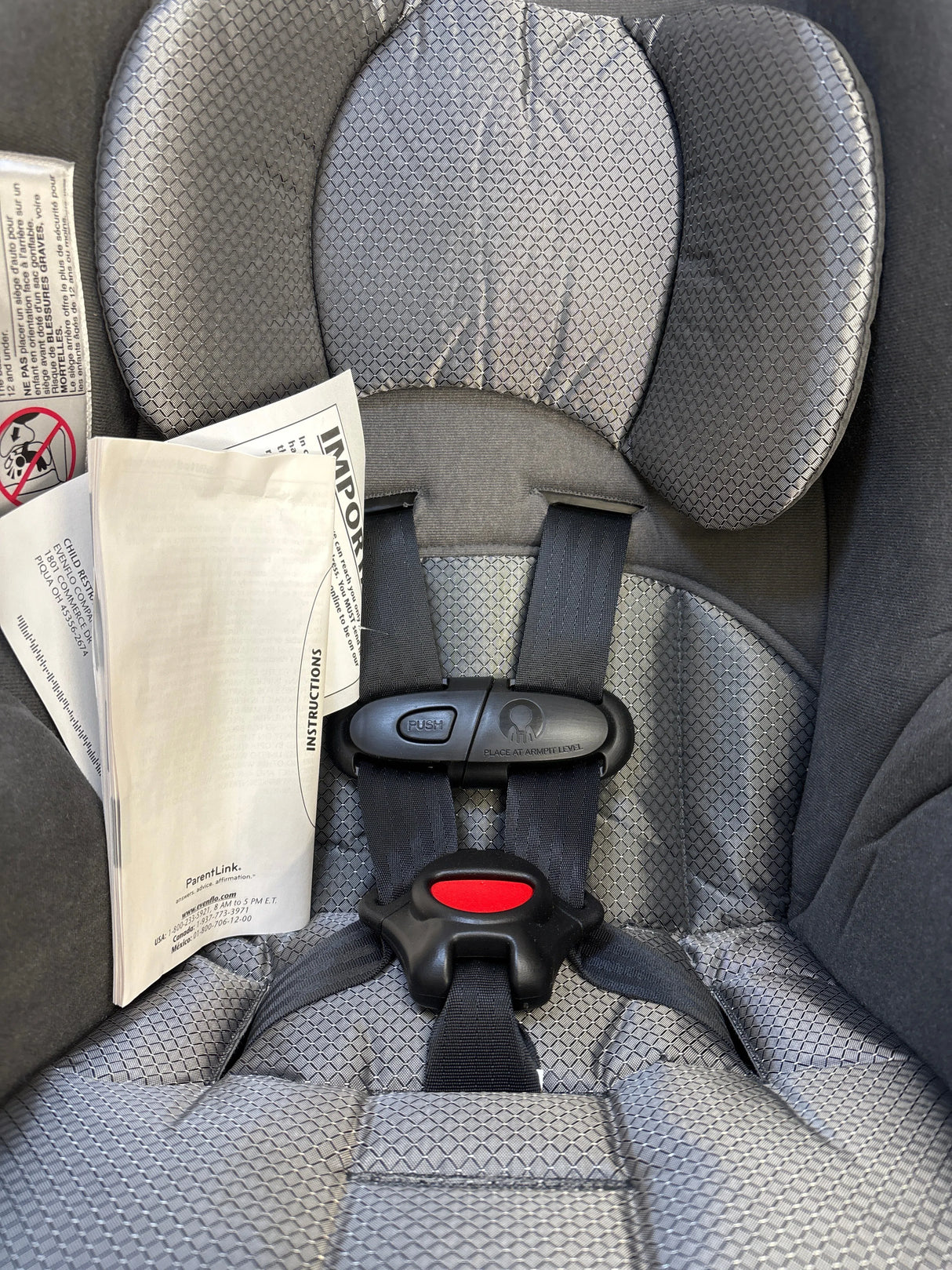 NEW Evenflo Tribute Convertible Car Seat in Saturn Grey 5-40lbs
