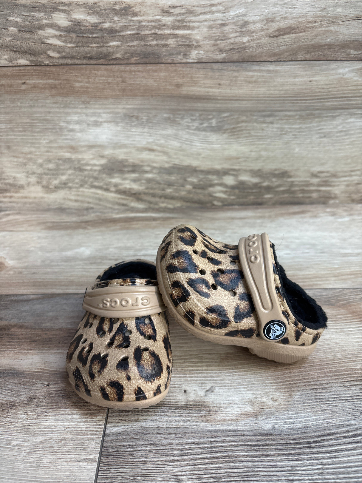 Crocs Classic Lined Clogs Leopard Print sz 4c