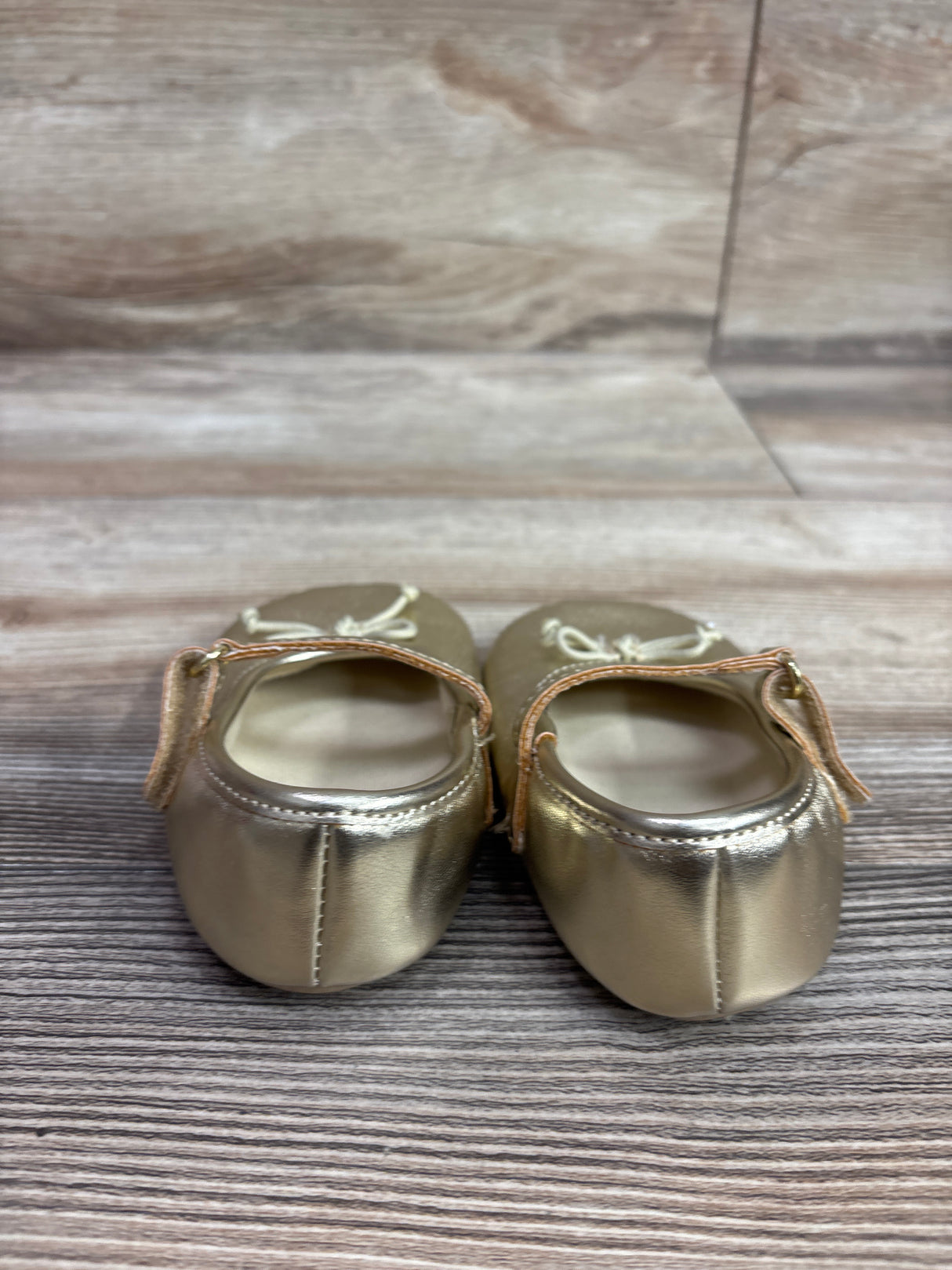 Just One You Flats Gold sz 4/5c