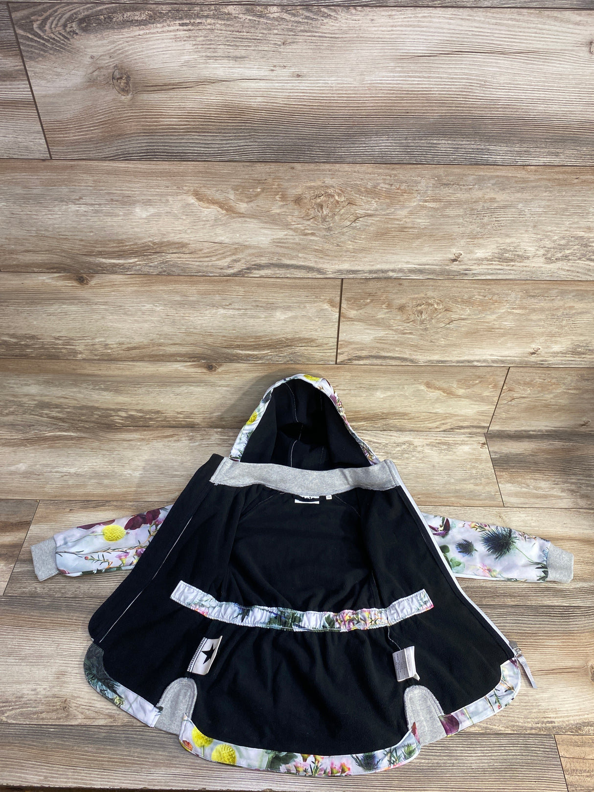 Molo Hillary Soft Shell Jacket in Frozen Flowers sz 4T