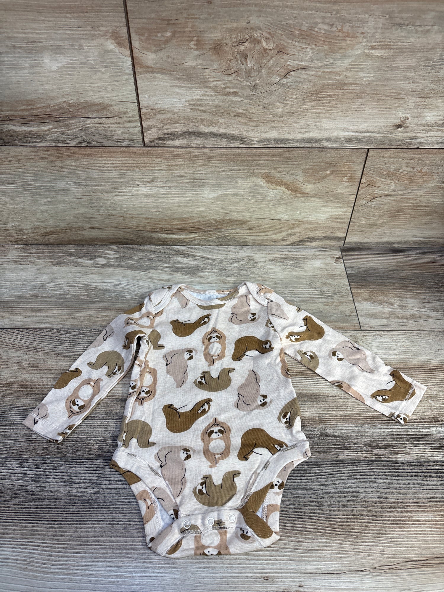 Old Navy Sloth Bodysuit Beige sz 6-12m