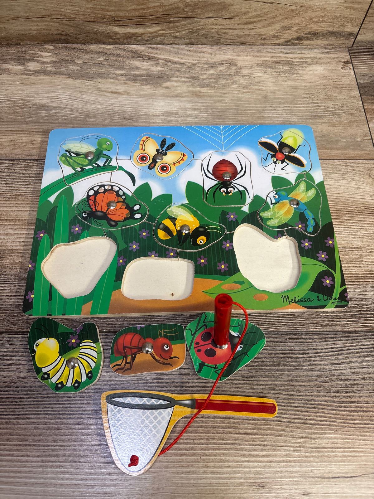 Melissa & Doug Magnetic Wooden Bug-Catching Puzzle Game