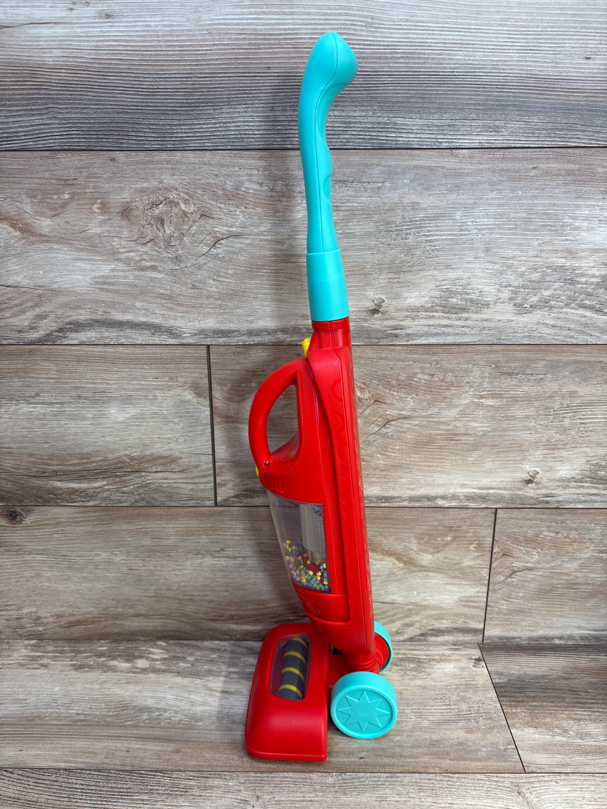Battat Tidy Tot Vacuum, Red