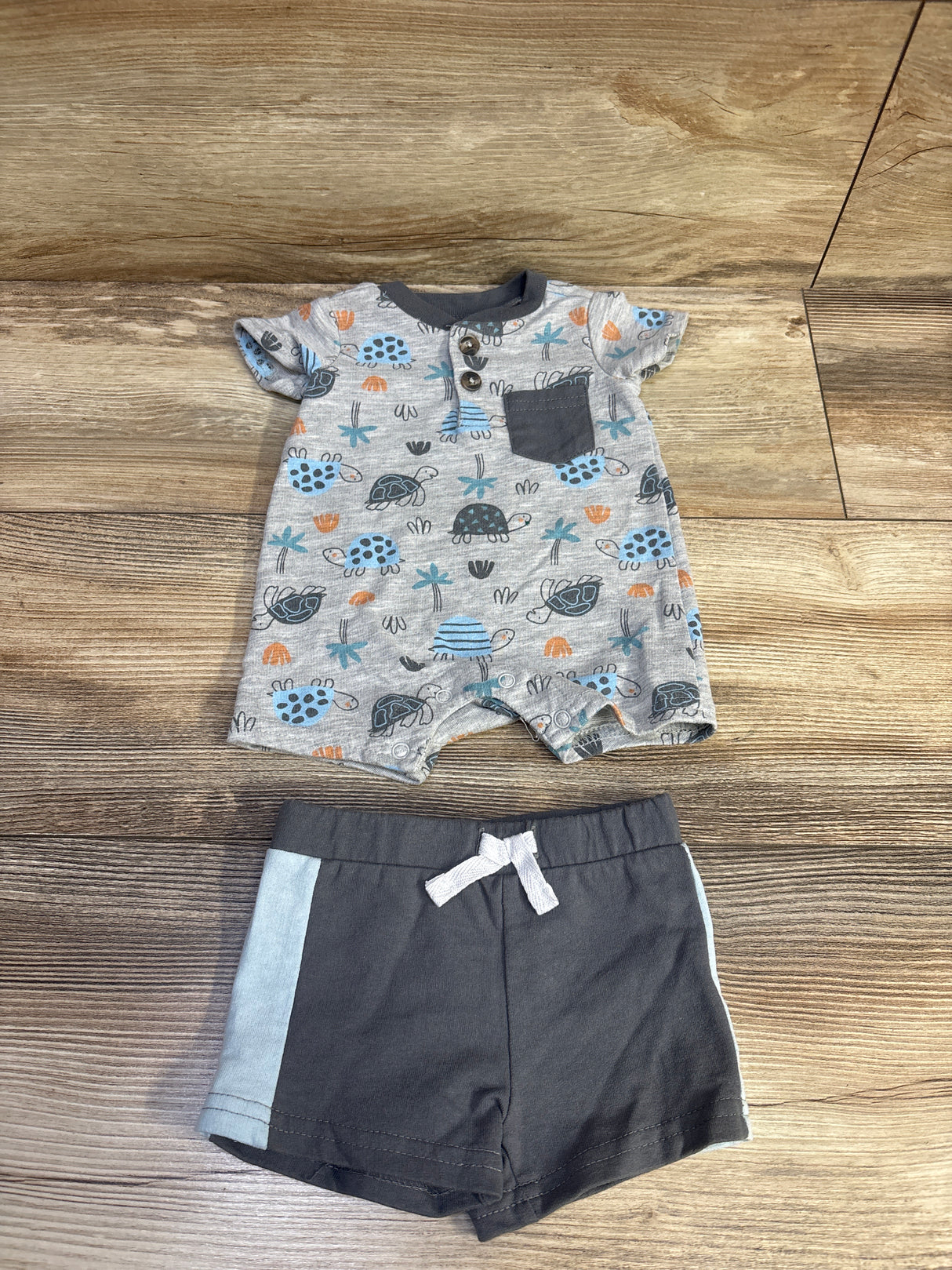 Max & Marcus 2pc Shortie Romper & Shorts Set Grey sz 0/3m