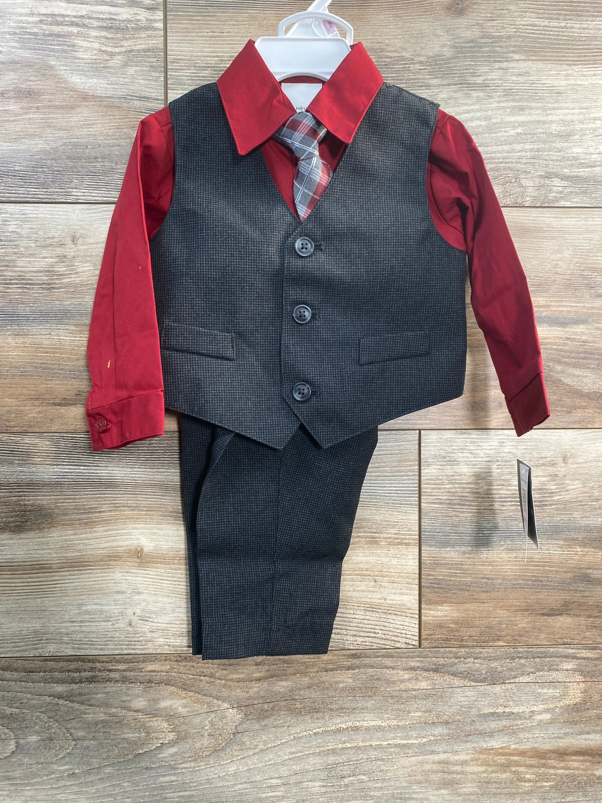 NEW Van Heusen 4pc Vest Set Red sz 6-9m