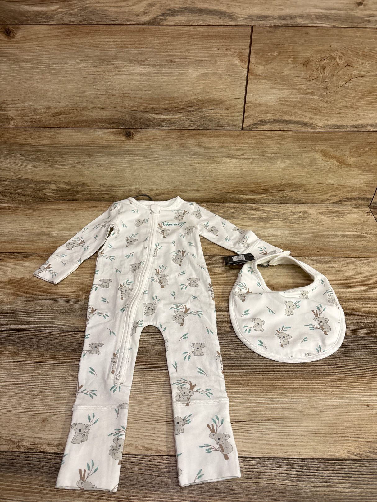 NEW Country Road Organic 2pc Koala Print Convertible Sleeper & Bib White sz 3-6m