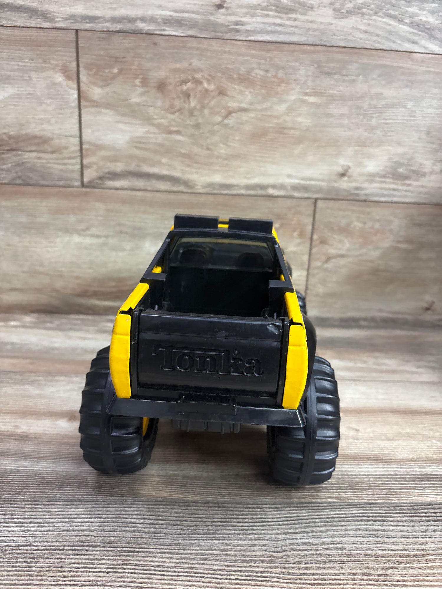 Tonka Steel Classics 4x4 Pickup Truck