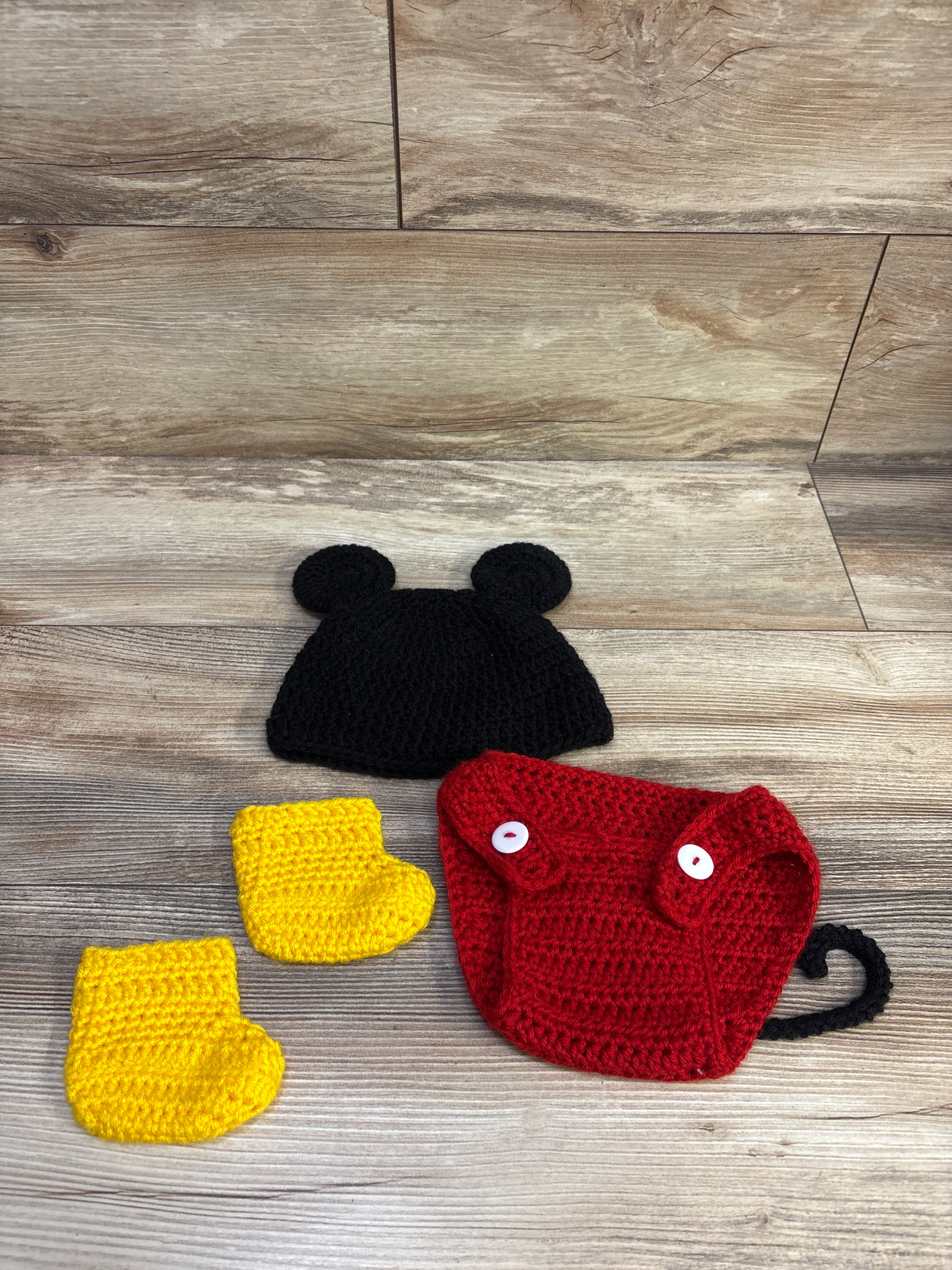 Mickey Mouse 3pc Crochet Hat, Diaper Cover, & Booties Set sz 0-6m
