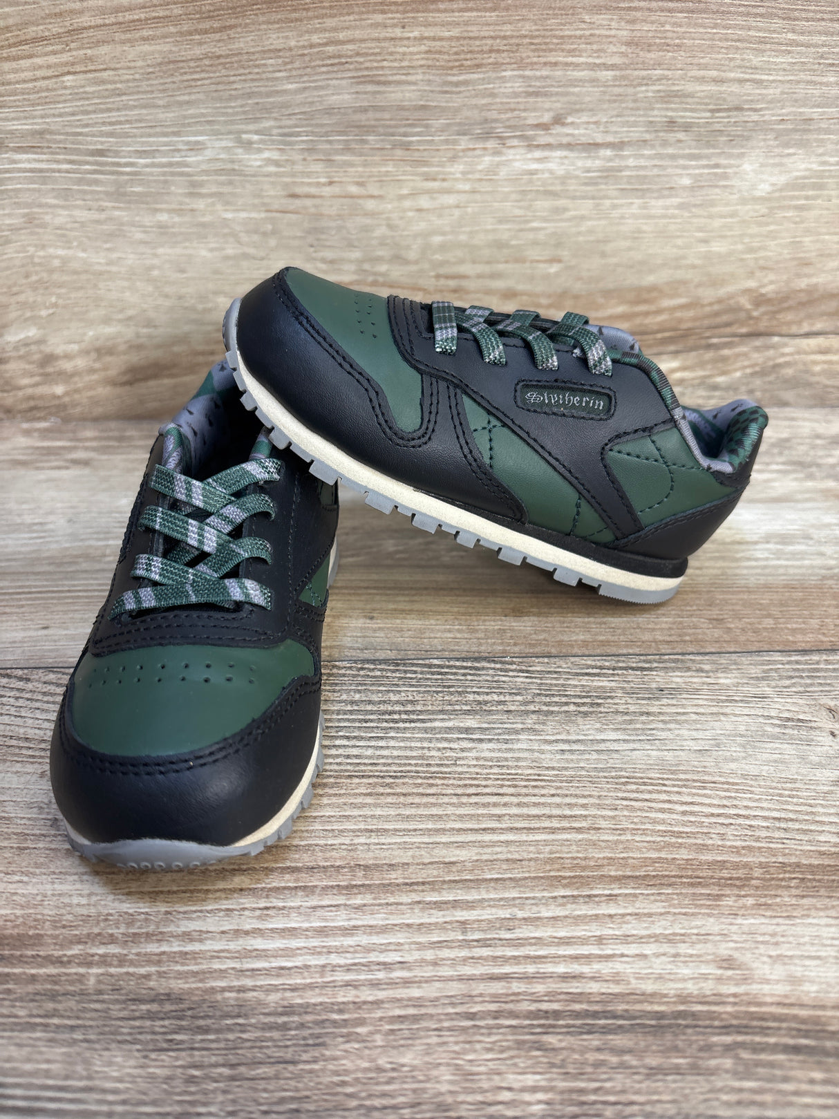 Reebok Pre School Harry Potter Slytherin Sneakers Green sz 8c