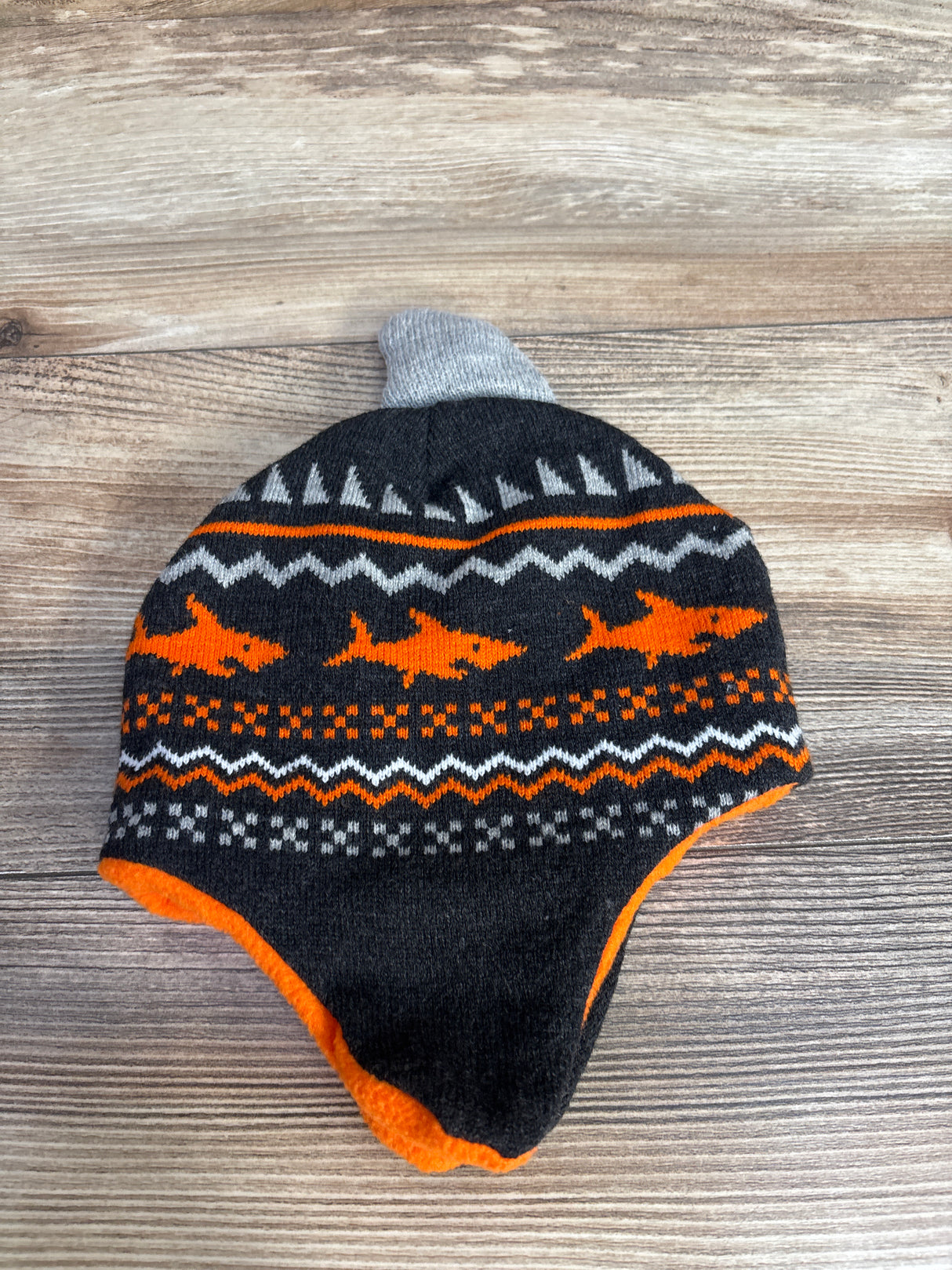 Shark Beanie w/ Fin Grey