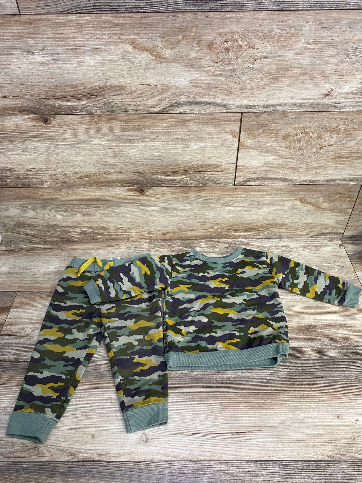 Tommy Bahama Sweatshirt & Joggers 2pc Set Camo sz 18m