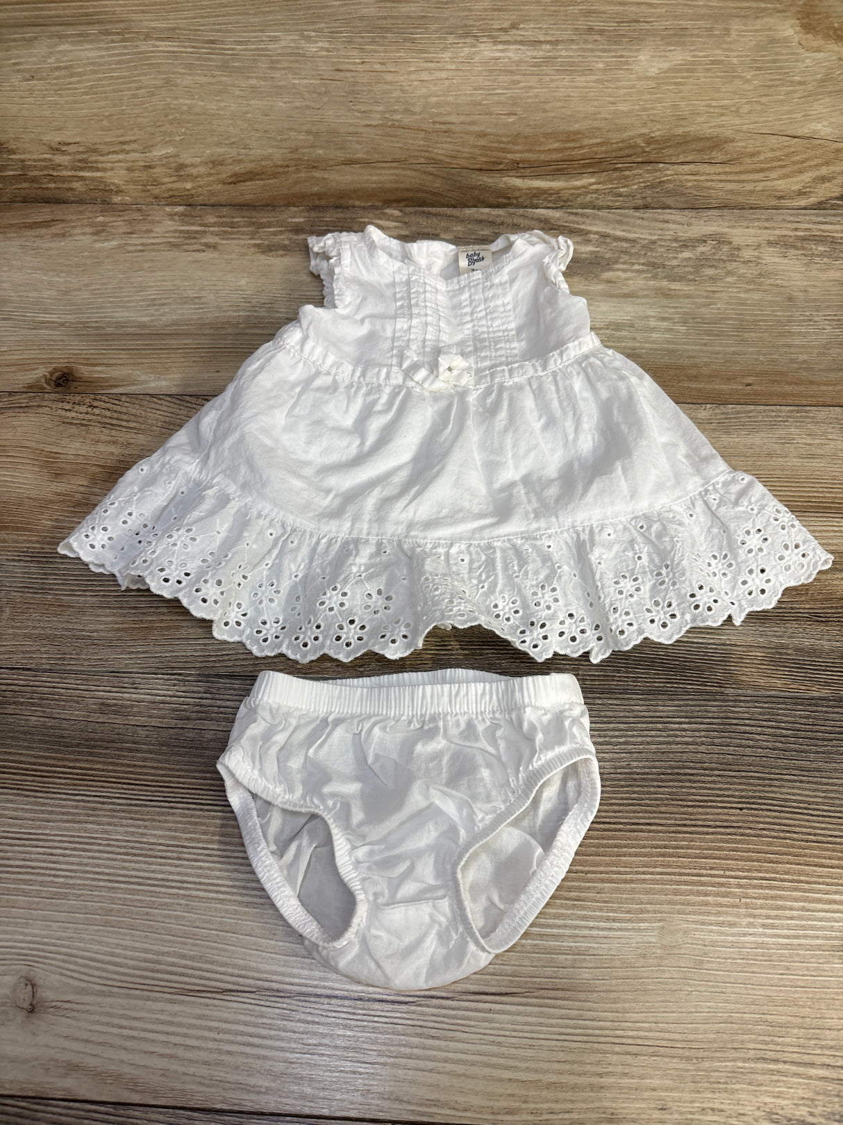 Oshkosh 2pc Textured Eyelet Dress & Bloomers Set White sz 3m