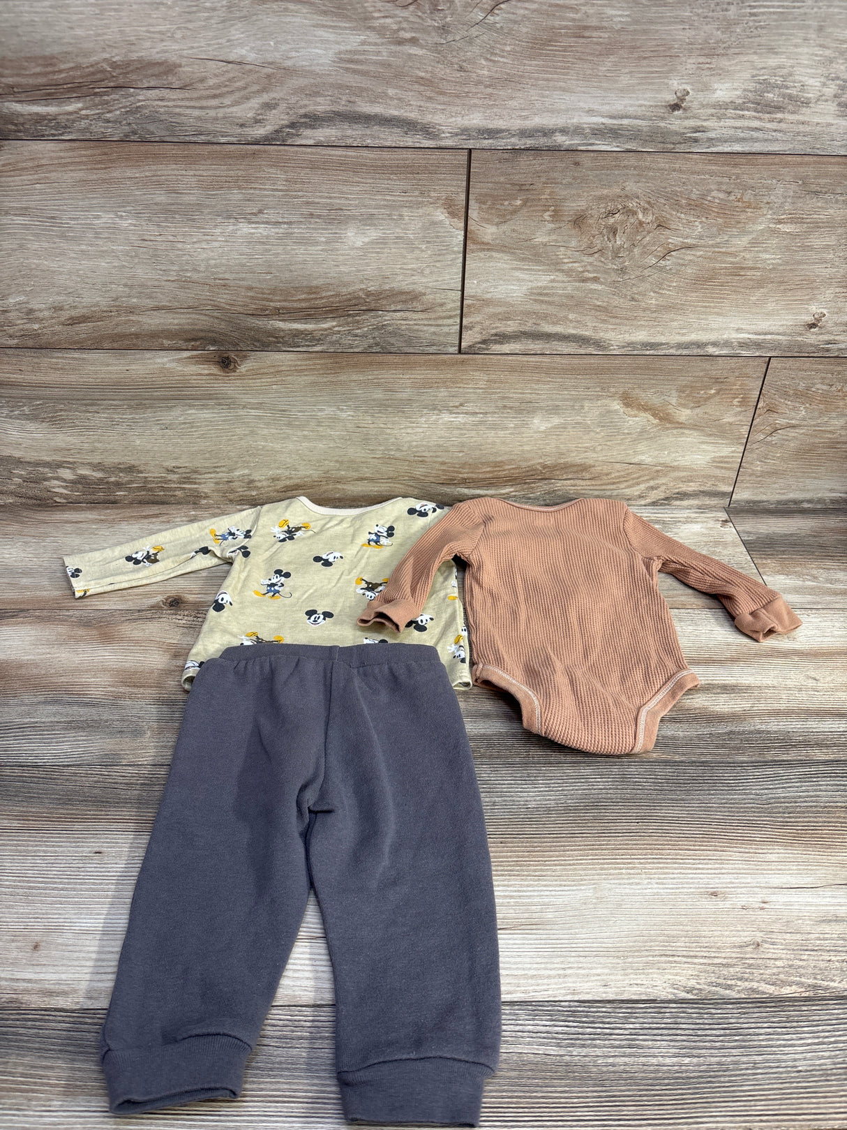Disney Baby Mickey Mouse 3pc Set Tan sz 12m