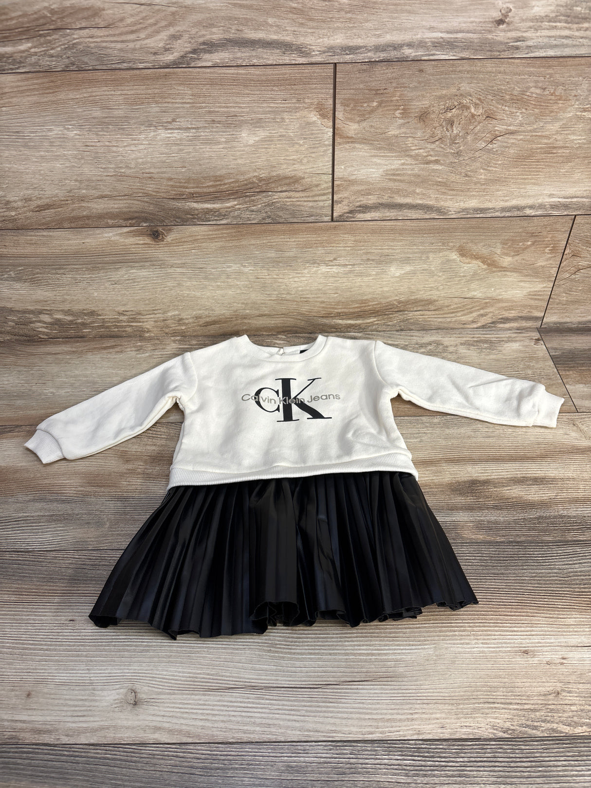 Calvin Klein Sweater Faux Leather Dress White sz 18m