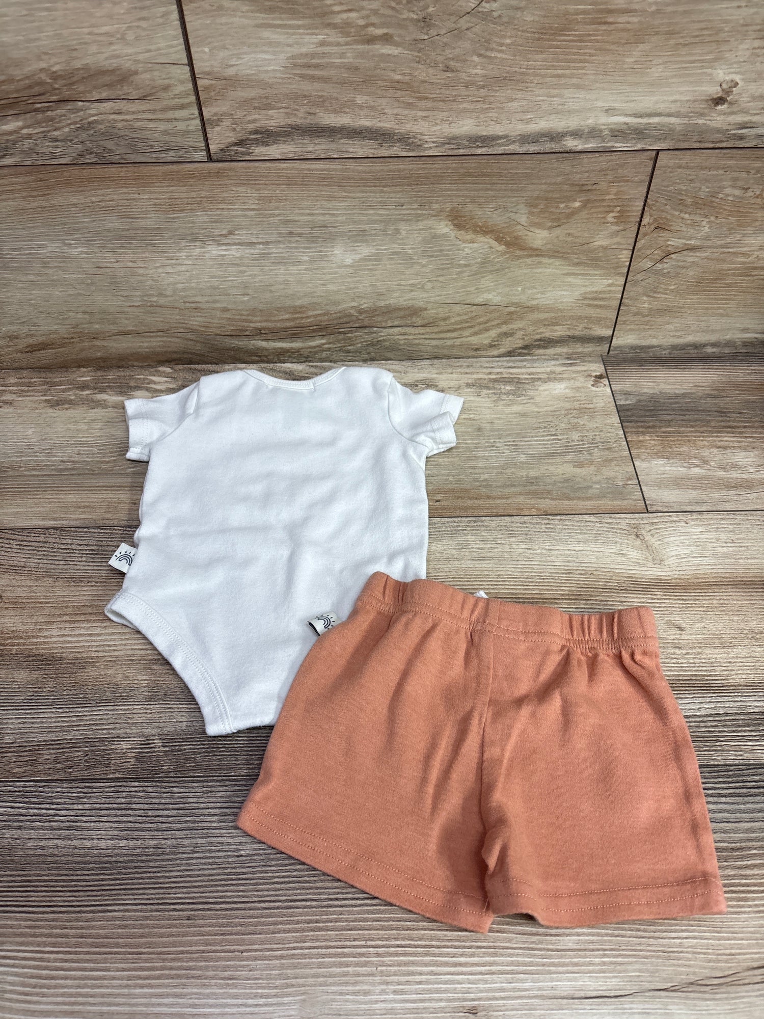 Wonderluxe 2pc Snack Time Bodysuit & Shorts Set White sz 3/6m