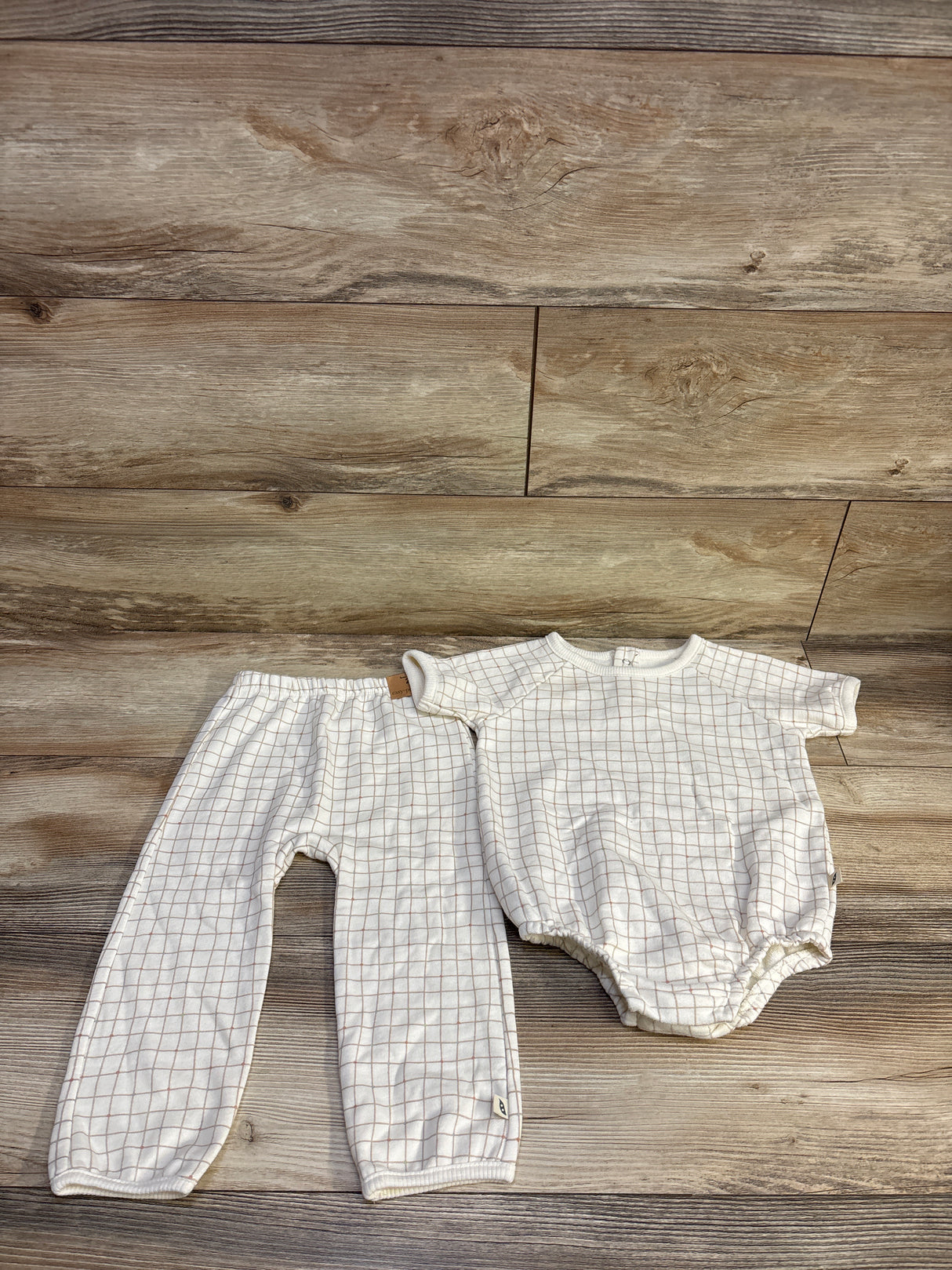 Easy Peasy 2pc Bubble Rpmper & Pants Set Ivory sz 24m