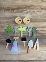 Fisher-Price Wooden Herb Garden & Tools Set 12pc