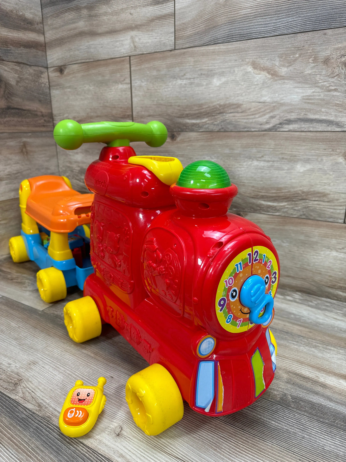 VTech Sit-to-Stand Ultimate Alphabet Train