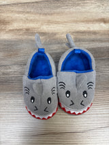 Wonder Nation Aline Shark Slippers Grey sz 4c
