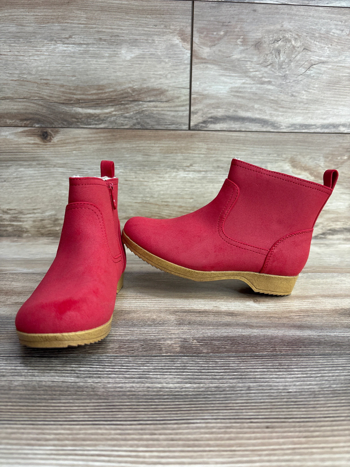 NWOT Cat & Jack Etta Boots Red sz 12c