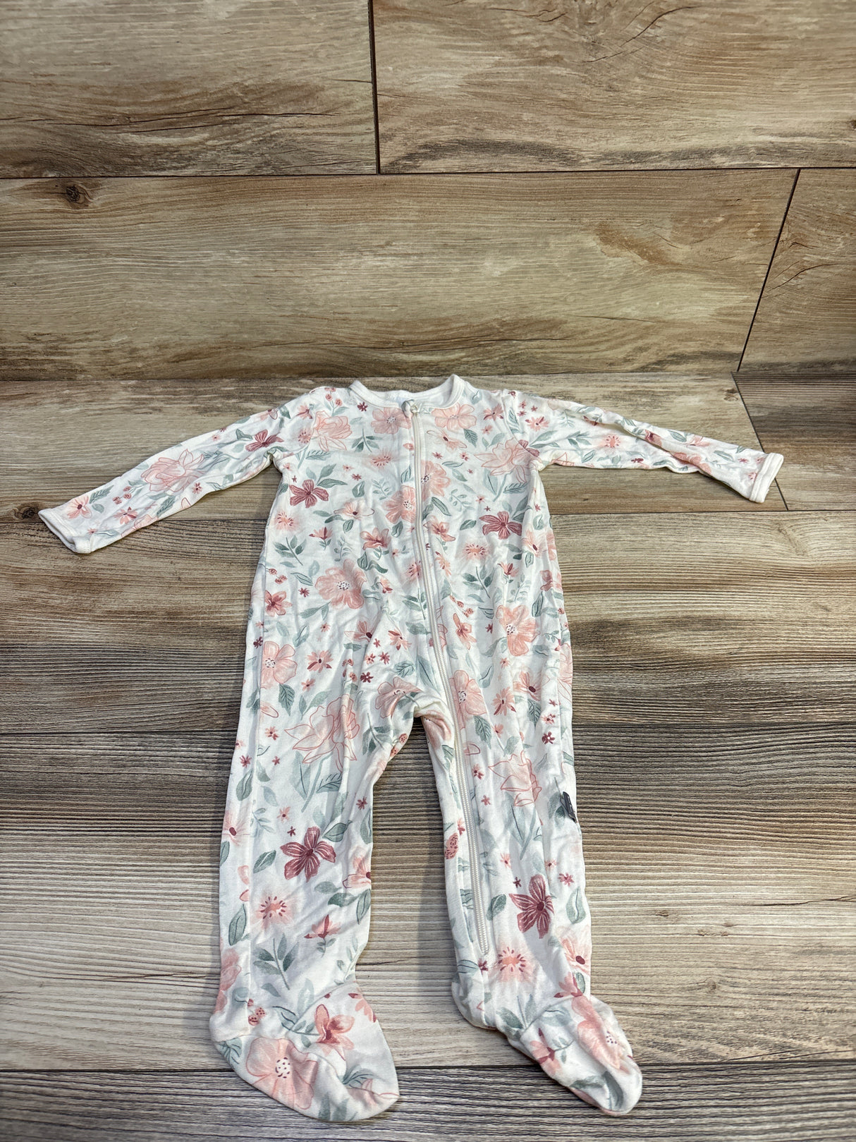 Modern Moments Floral Viscose Sleeper Ivory sz 3-6m