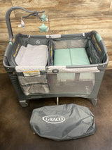 Graco Pack 'n Play Change 'n Carry Playard in Manor