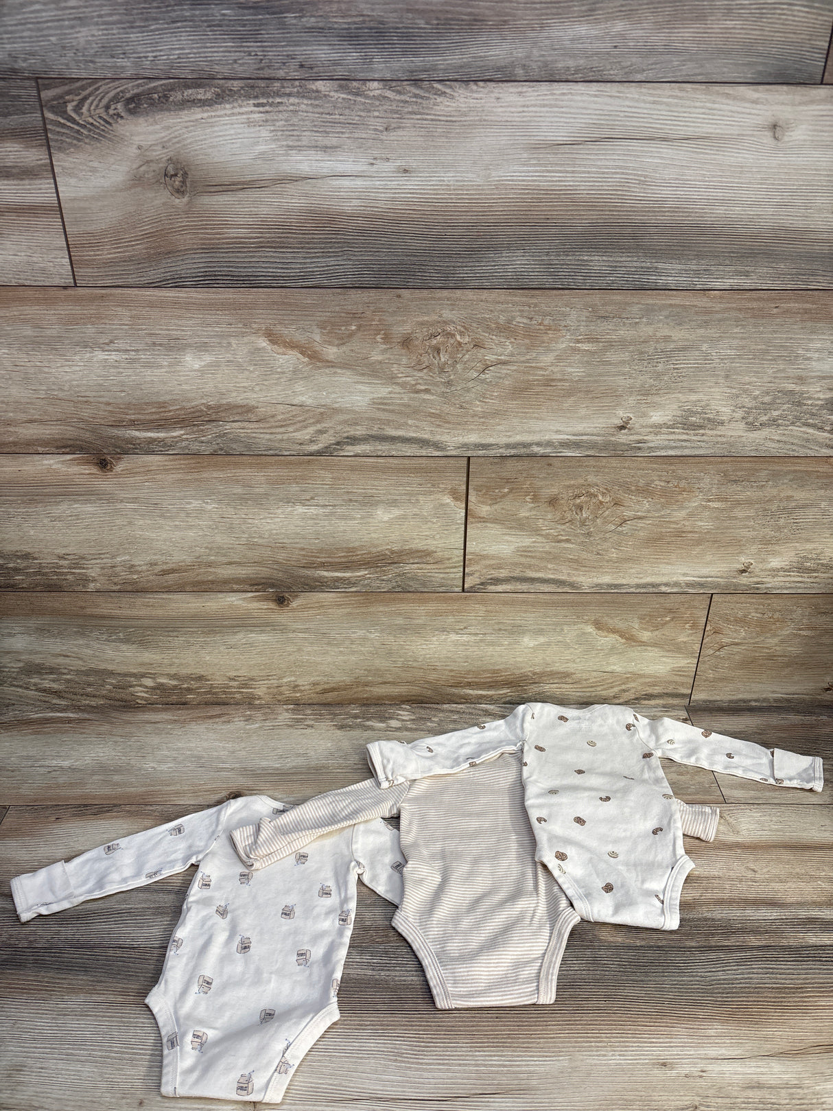 Carter's 3pk Bodysuits Beige sz 3m