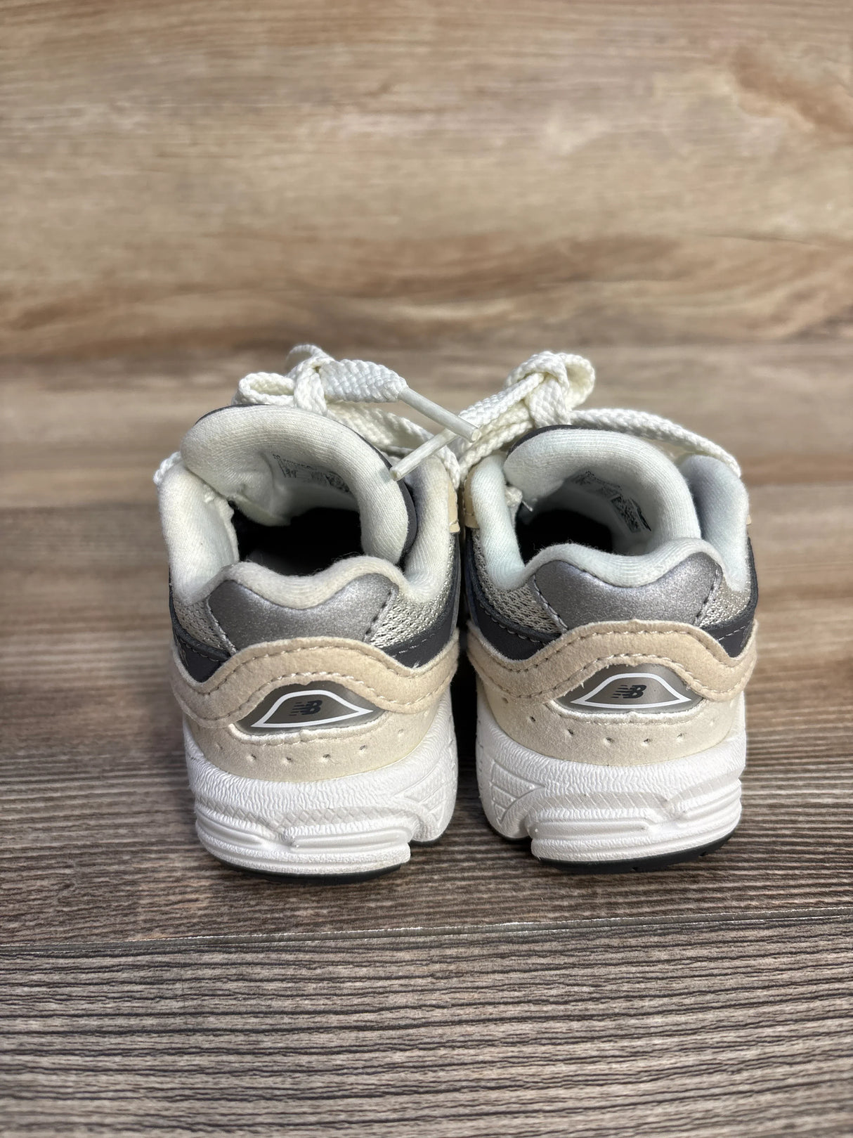New Balance 2002R 'Sandstone Magnet' Sneakers, Beige sz 4c