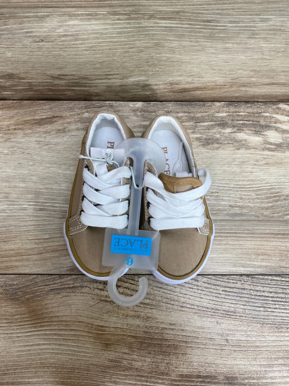 NEW The Children's Place Boys Canvas Low Top Sneakers Tan Sz 6c