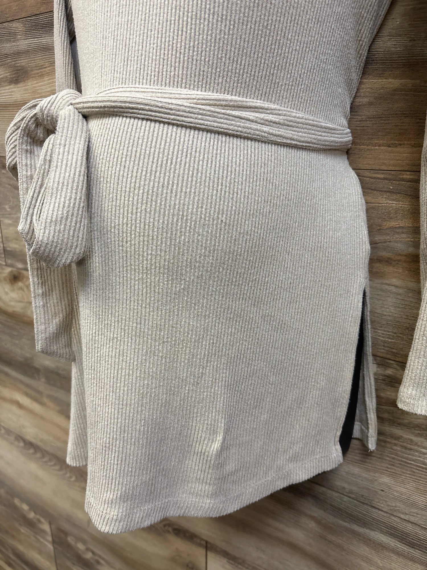 Sonoma Maternity Rib Knit Long Sleeve Waist Tie Shirt Beige sz Small