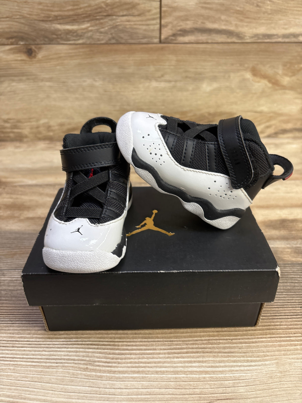 Air Jordan 6 Rings TD 'Black White Red' Sneakers sz 4c