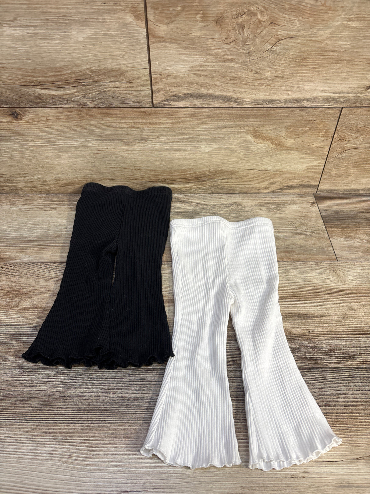 Cozy Pixies 2pk Ribbed Leggings Black sz 6-9m